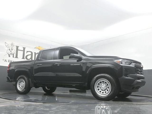 Used 2023 Chevrolet Colorado W/T image 2