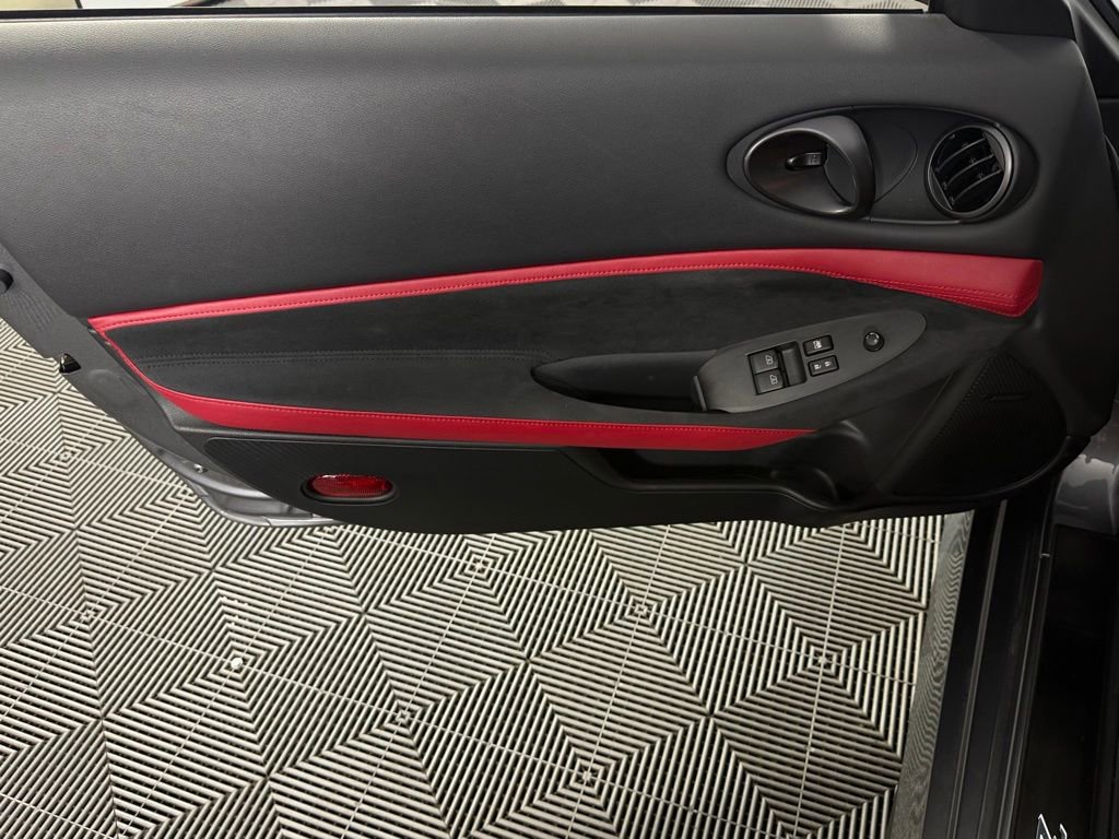 Used 2025 Nissan Z Performance w/ Floor Mat Package RWD image 31