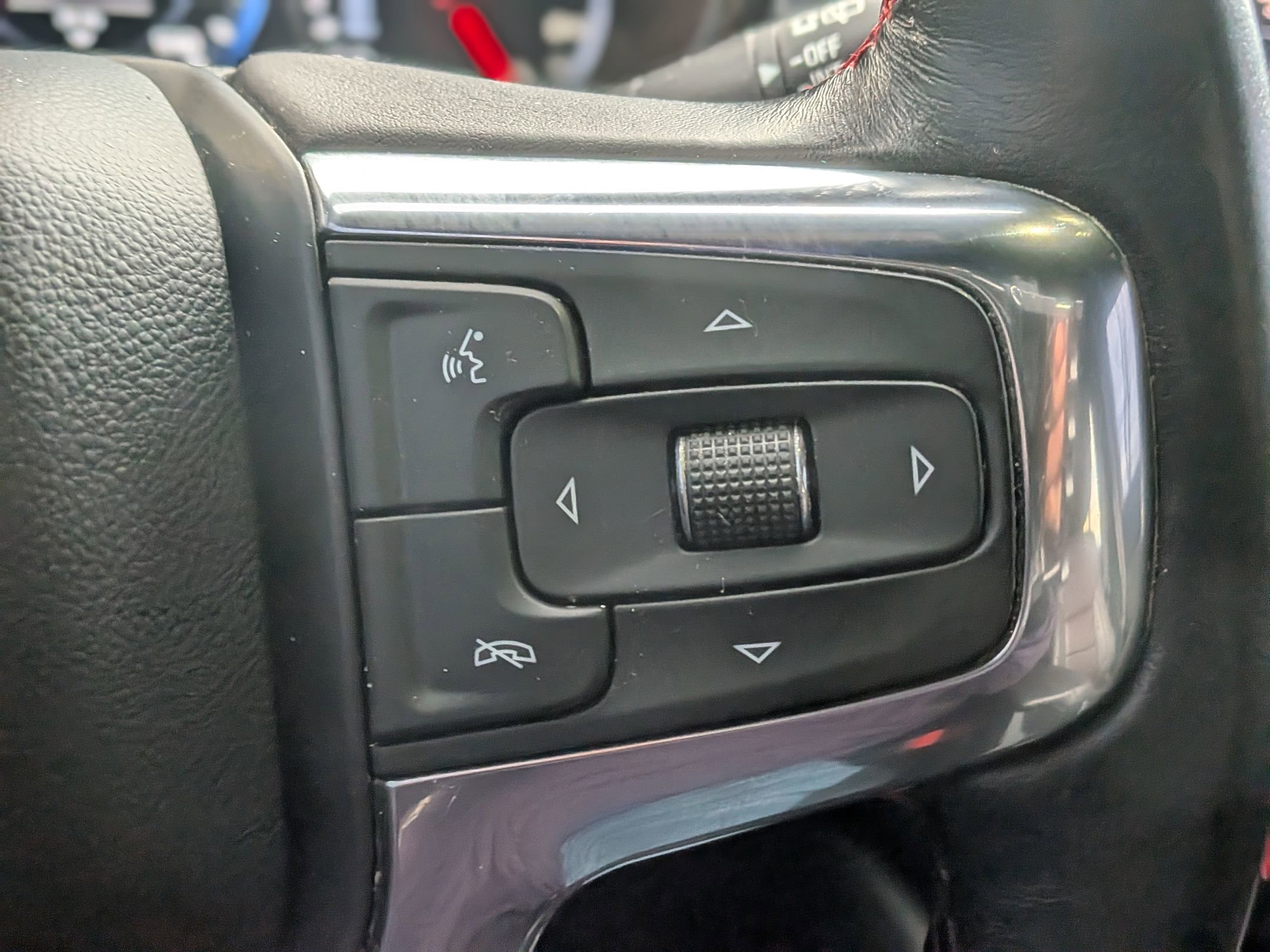 Used 2022 Chevrolet Blazer RS image 23