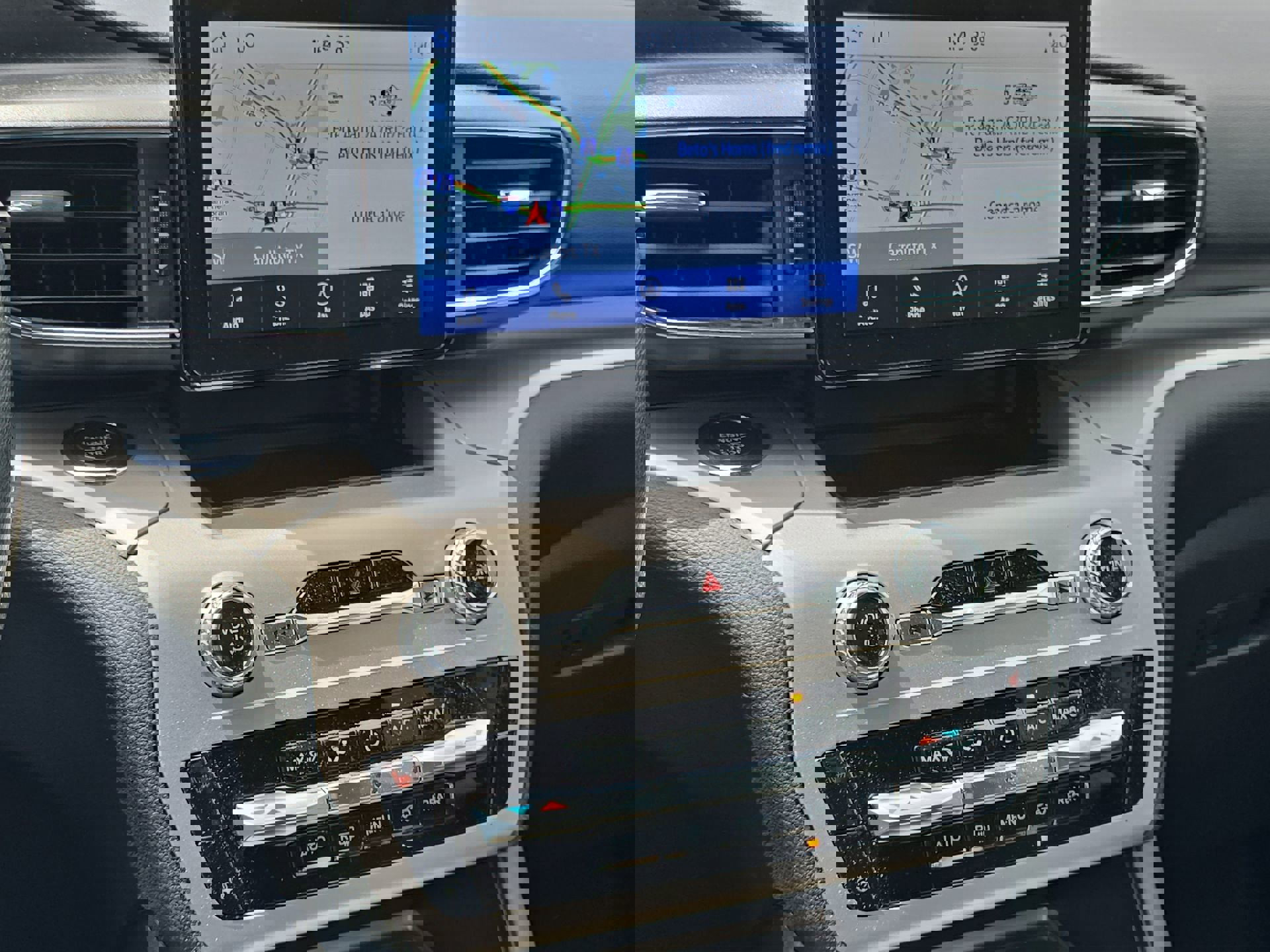 Certified 2023 Ford Explorer XLT w/ Equipment Group 202A image 16