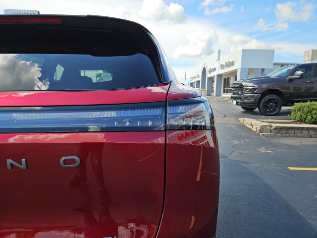 New 2025 Nissan Murano SL image 5