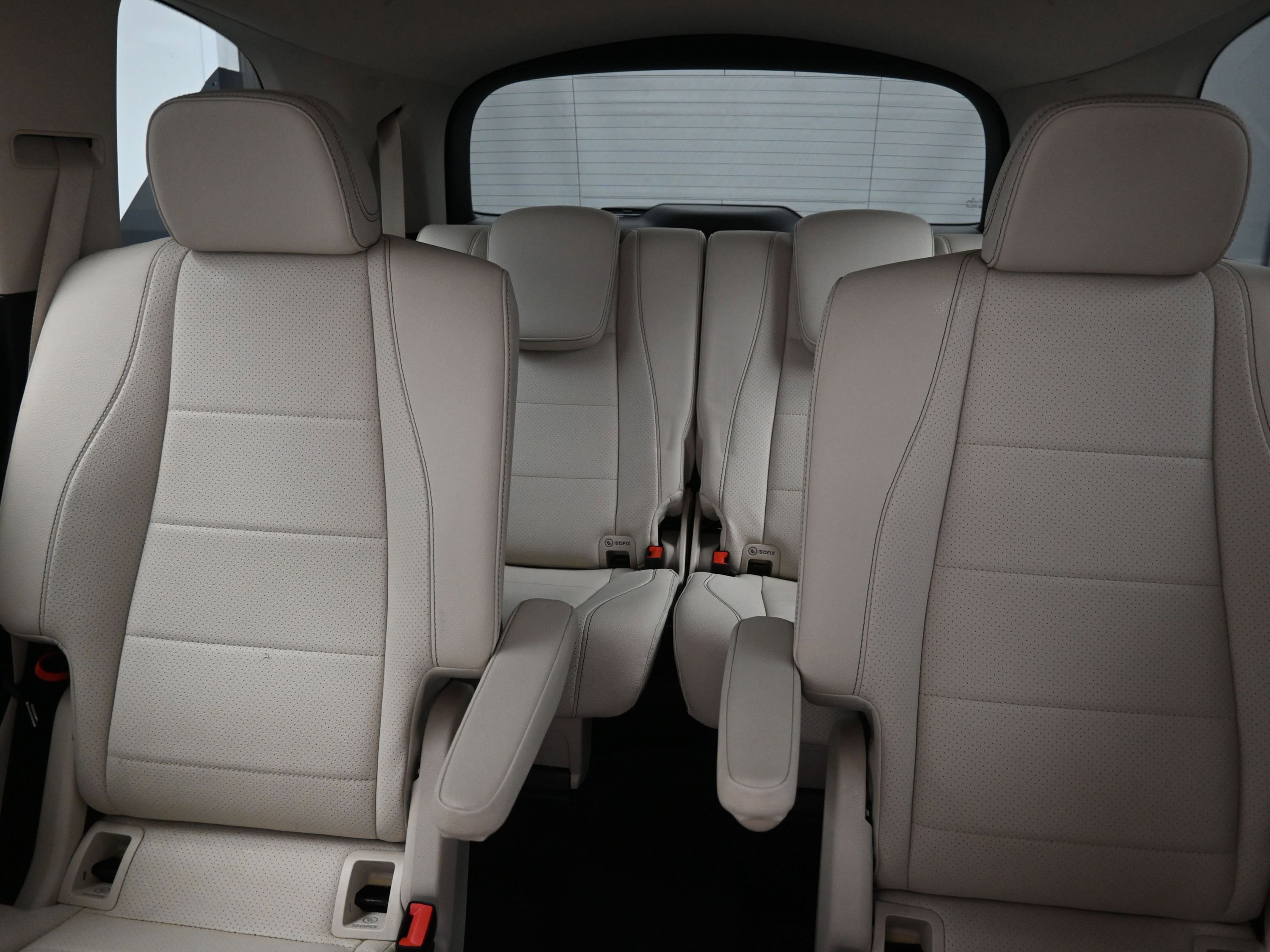 Used 2021 Mercedes-Benz GLS 450 4MATIC image 27