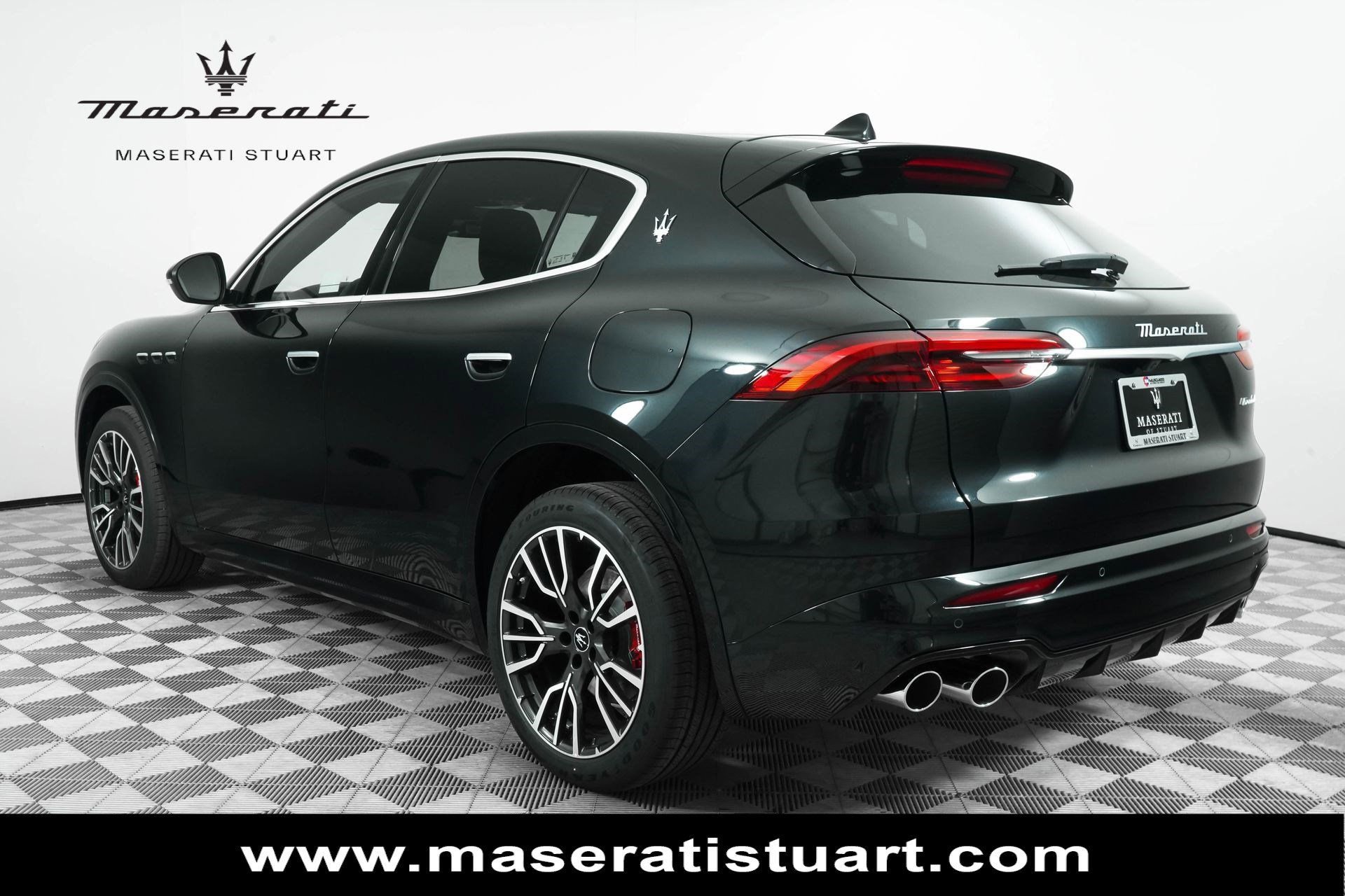 New 2025 Maserati Grecale GT image 8