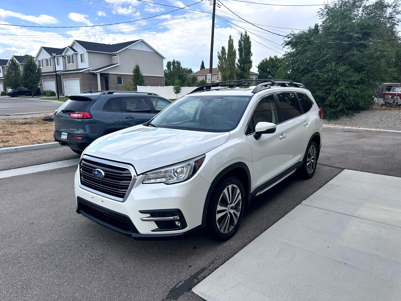Used 2019 Subaru Ascent Limited w/ Popular Package #3 image 3