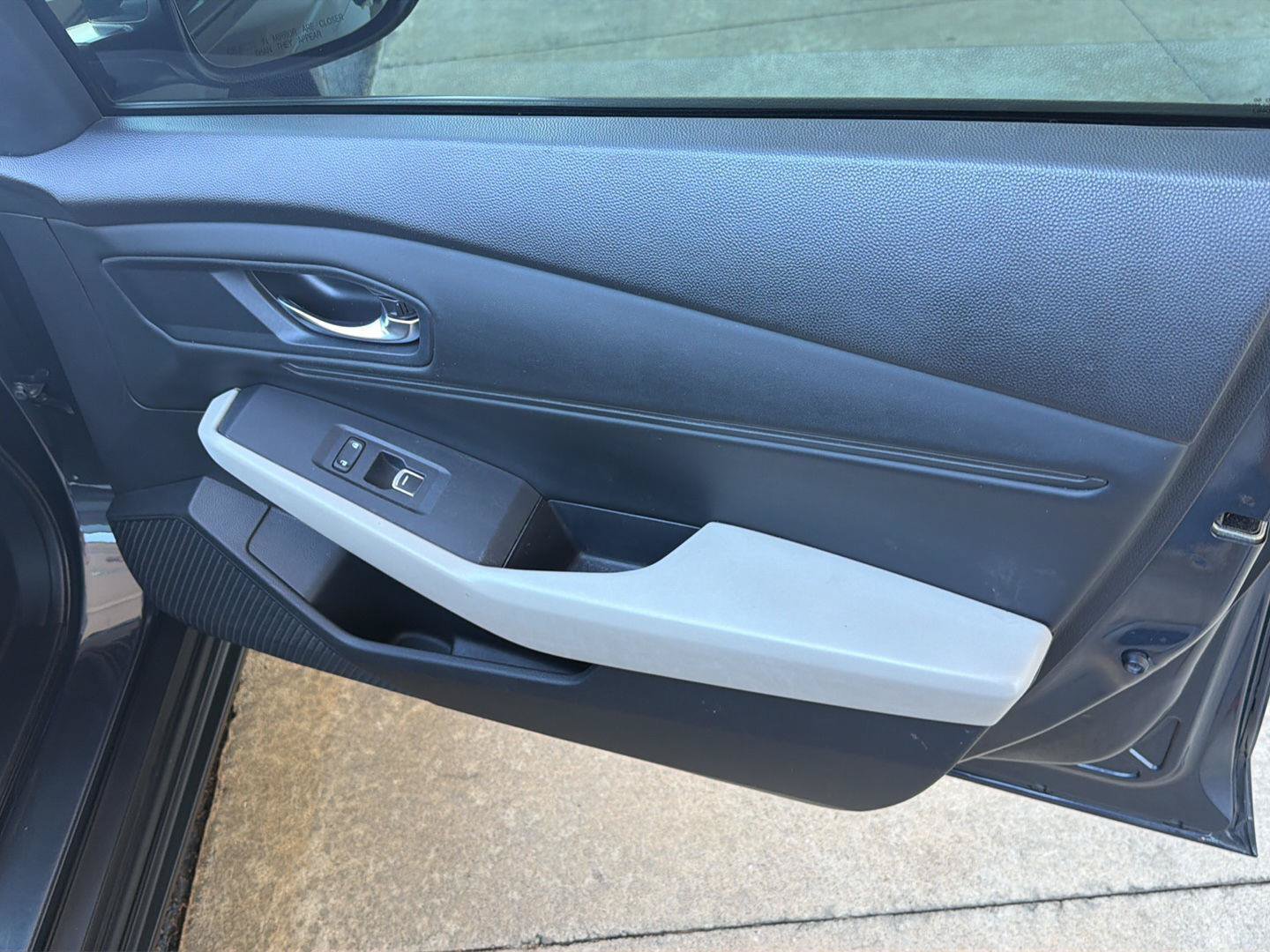 Used 2023 Honda Accord EX image 14