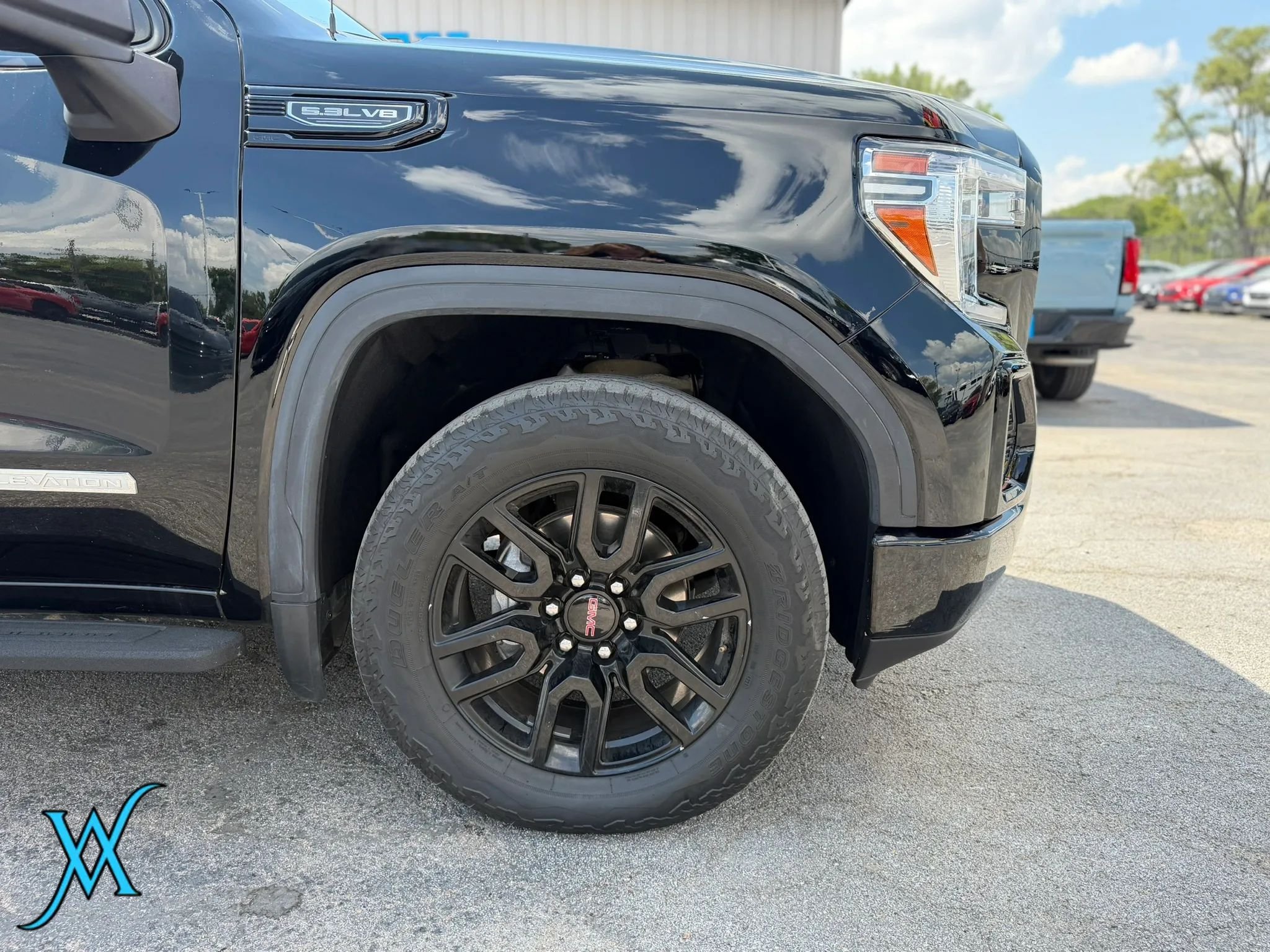 Used 2022 GMC Sierra 1500 Elevation w/ Preferred Package AWD/4WD image 9