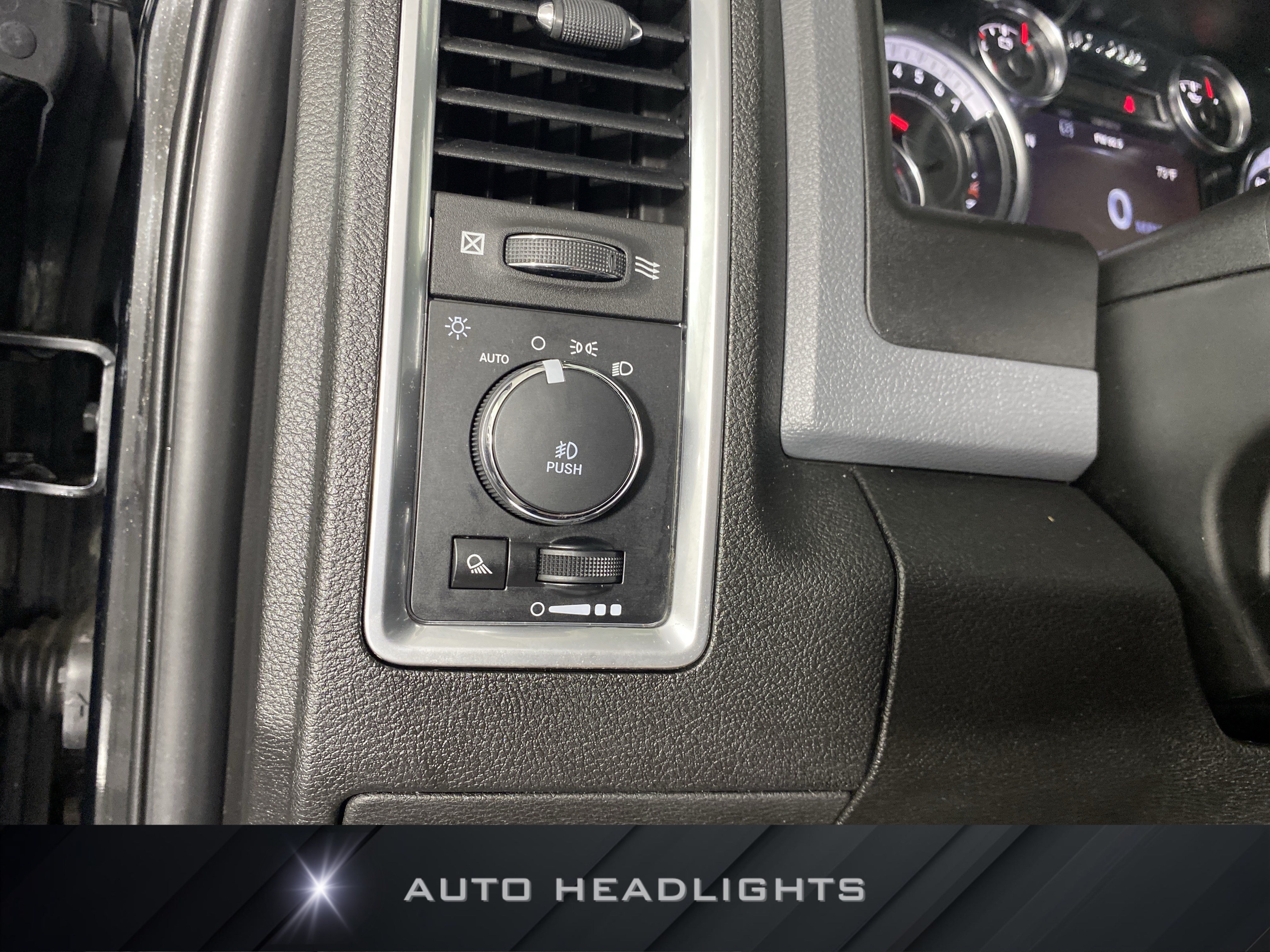 Used 2019 RAM 1500 Big Horn AWD/4WD image 24