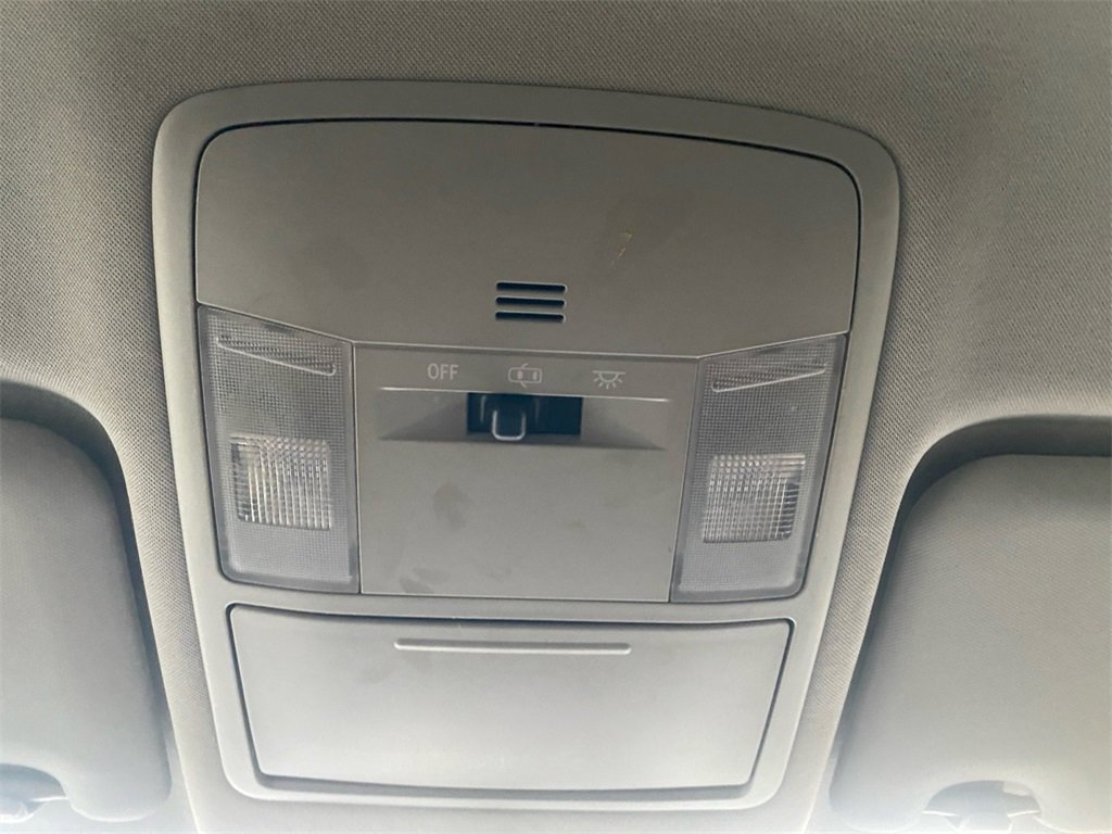 Used 2016 Toyota RAV4 LE image 29