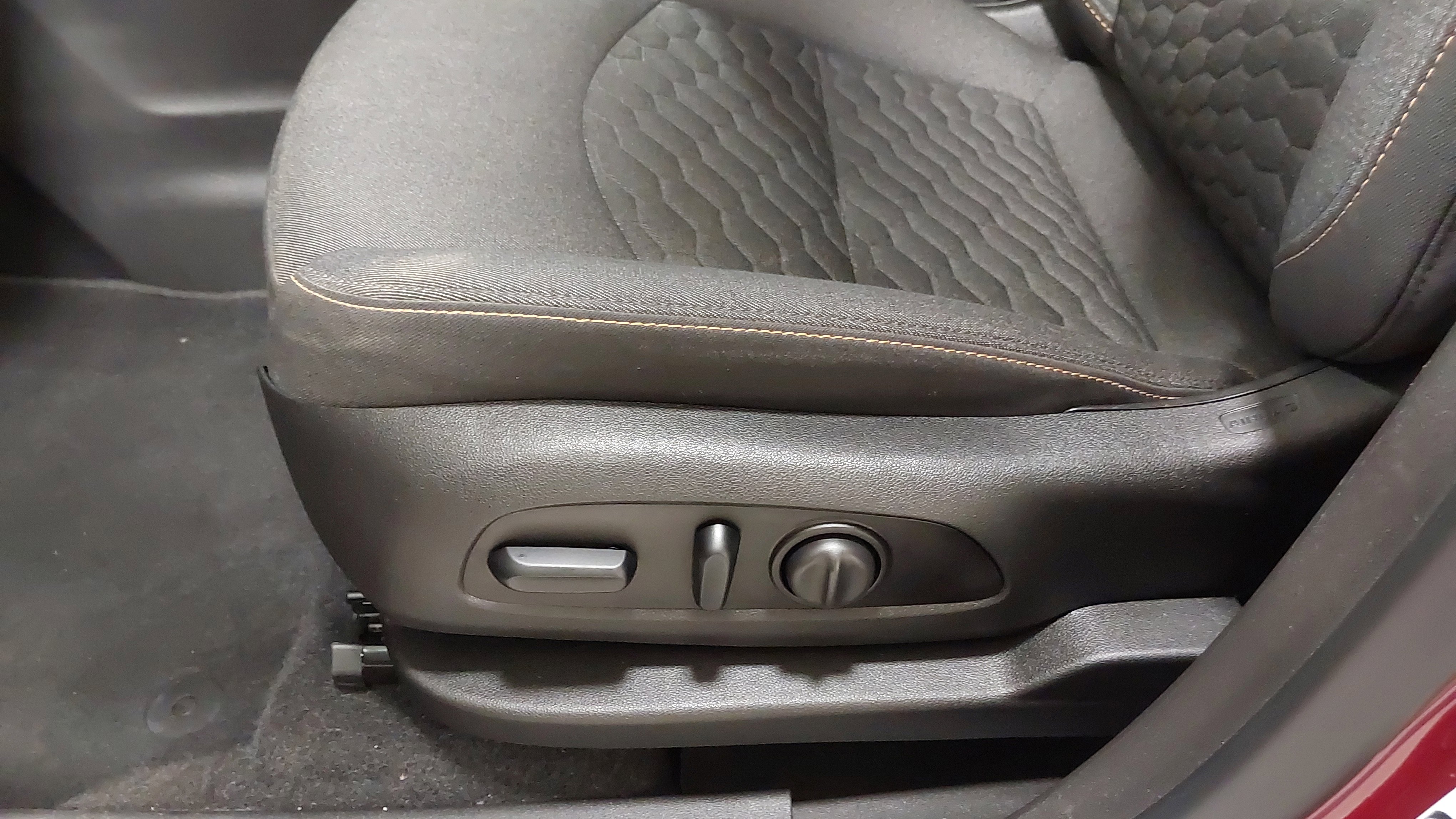 Used 2020 Chevrolet Equinox LT image 22