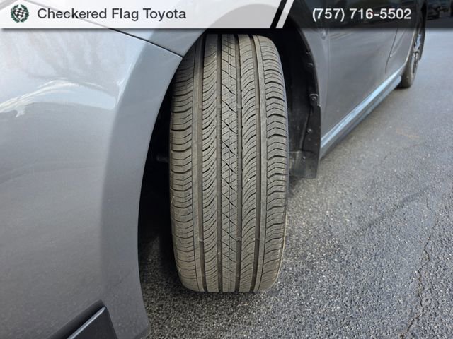 Used 2025 Toyota Camry SE w/ Convenience Package image 19