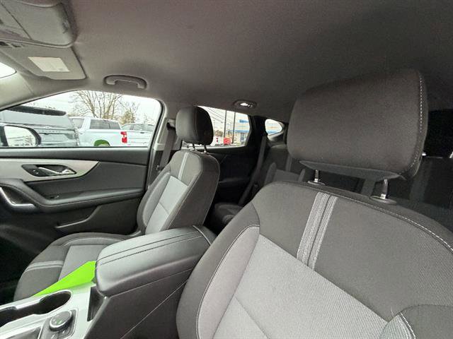 Used 2024 Chevrolet Blazer LT w/ Convenience Package AWD/4WD image 28