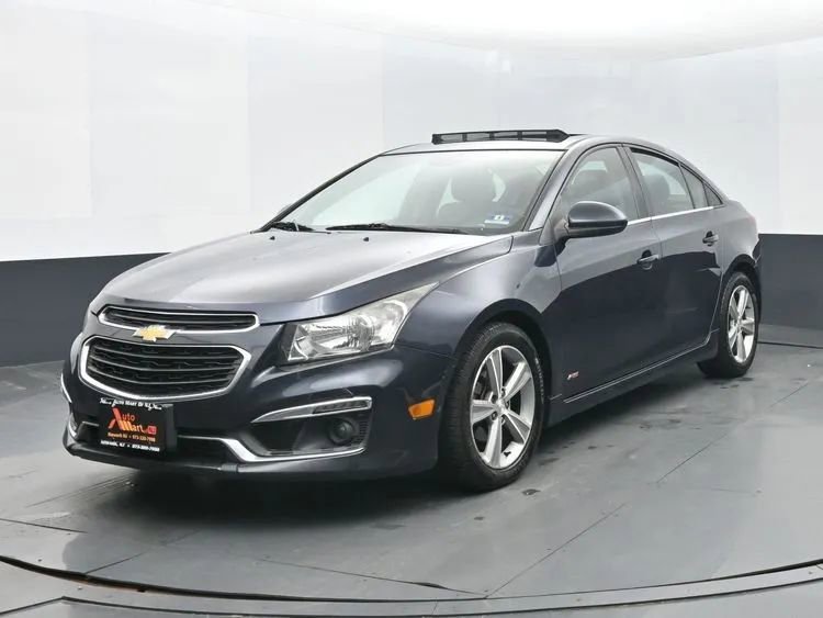 Used 2016 Chevrolet Cruze LT w/ Sun, Sound and Sport Package