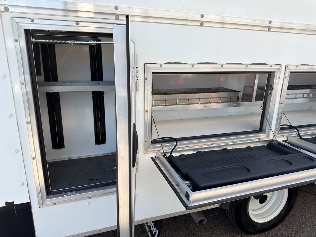 Used 2024 Ford E-450 and Econoline 450 Super Duty w/ Power Windows & Locks Group RWD image 35