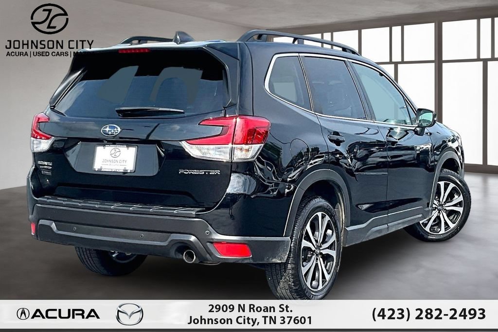 Used 2023 Subaru Forester Limited AWD/4WD image 2