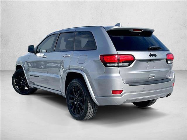 Used 2019 Jeep Grand Cherokee Altitude image 13