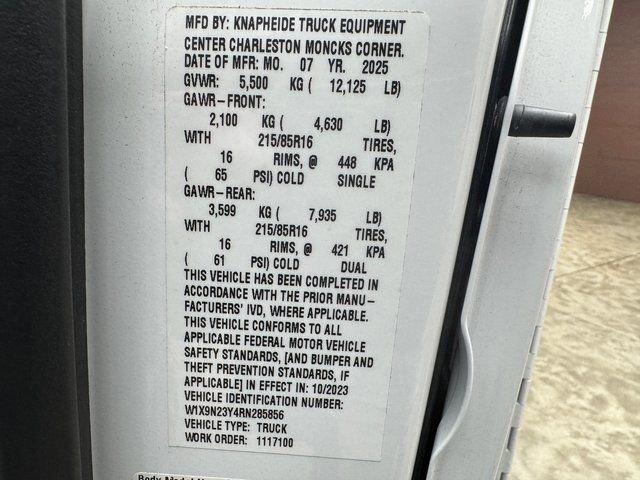 Used 2024 Mercedes-Benz Sprinter 4500 image 27