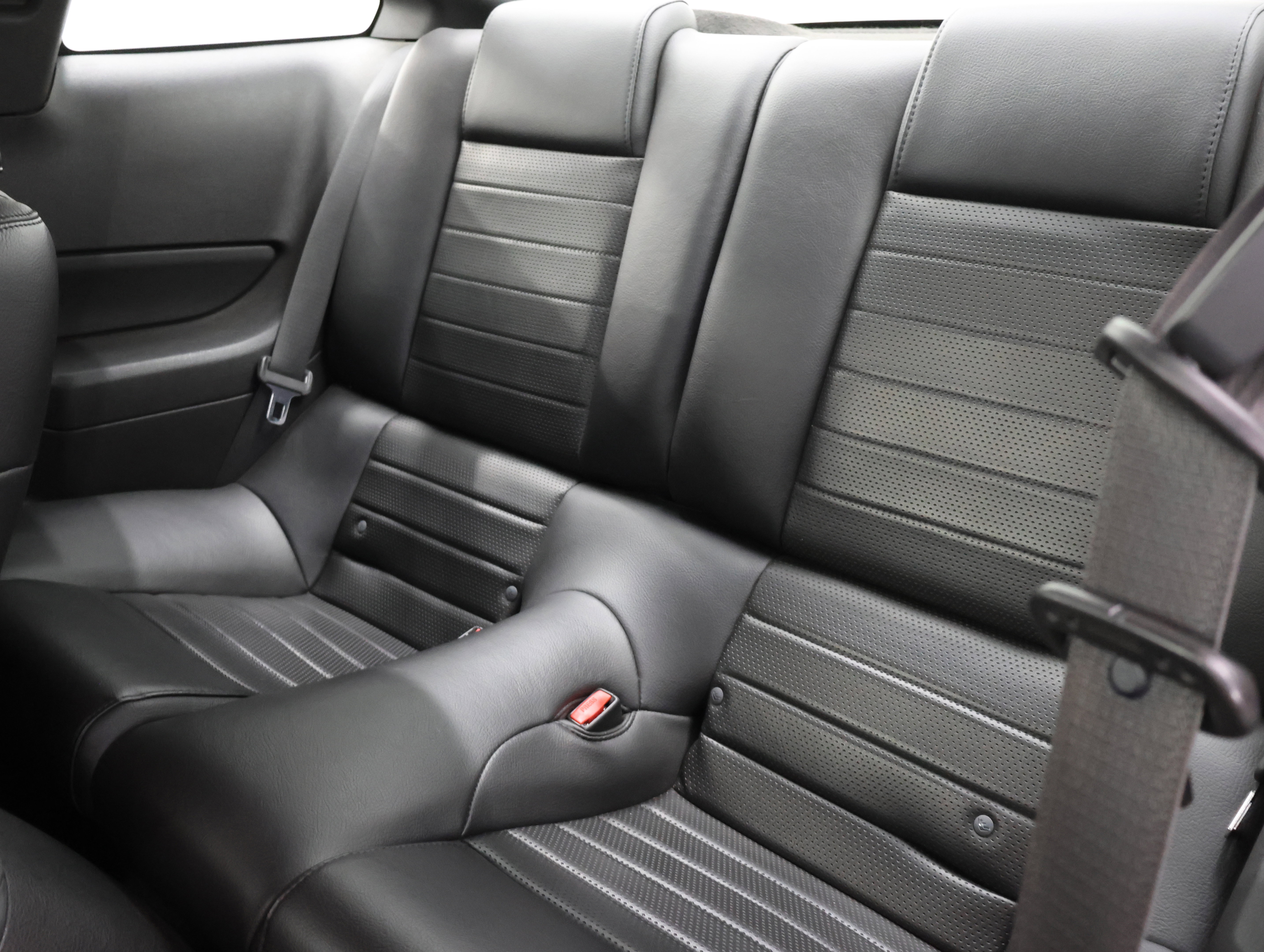 Used 2008 Ford Mustang GT RWD image 9