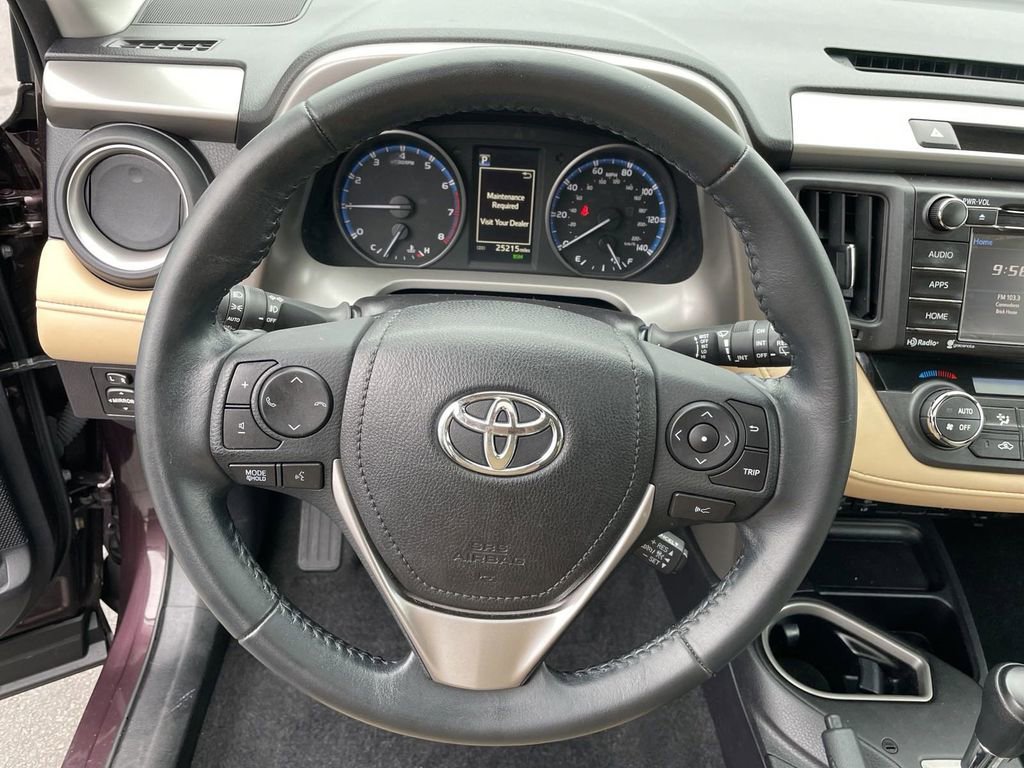 Used 2018 Toyota RAV4 XLE image 16