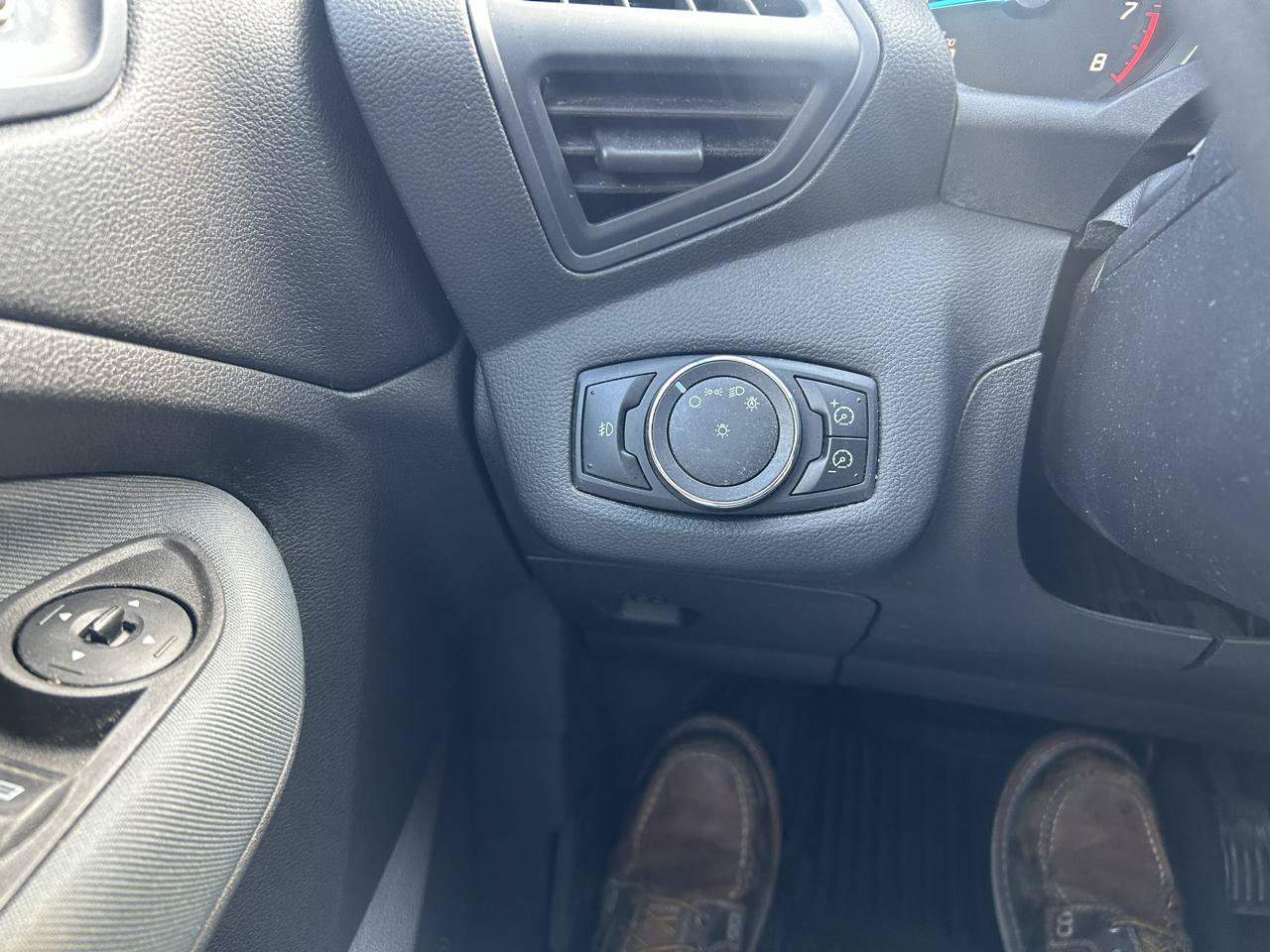 Used 2013 Ford Escape SE FWD image 26