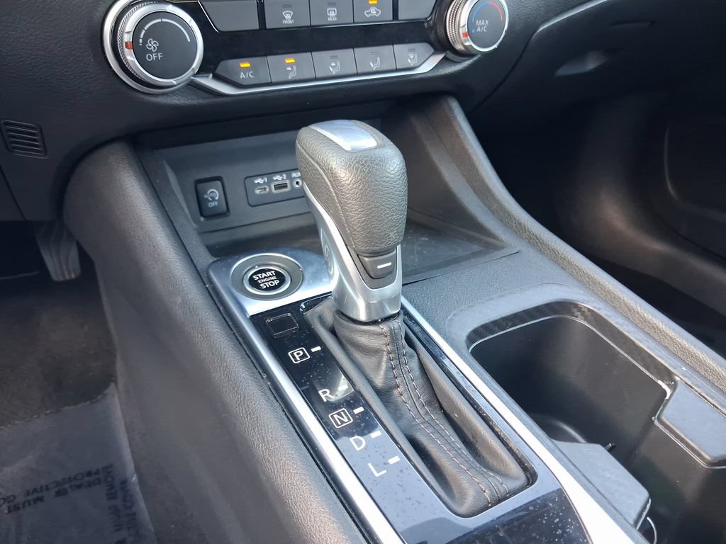 Certified 2024 Nissan Sentra SV FWD image 20