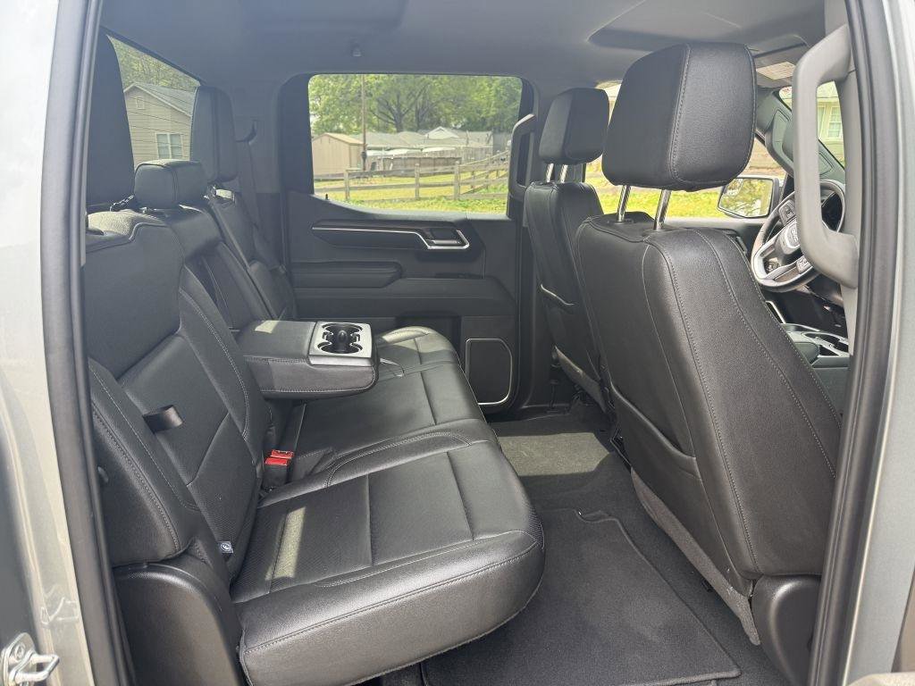 Used 2026 GMC Sierra 1500 SLT image 7