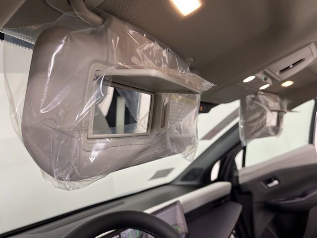 New 2026 Nissan Leaf Platinum+ w/ Cargo Package (Platinum+) image 37