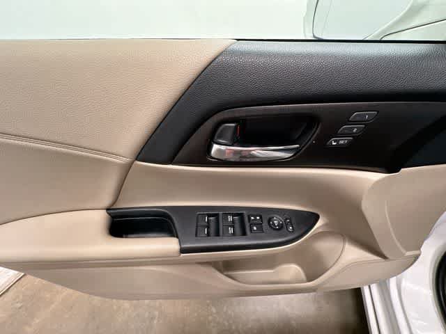 Used 2014 Honda Accord EX-L image 17