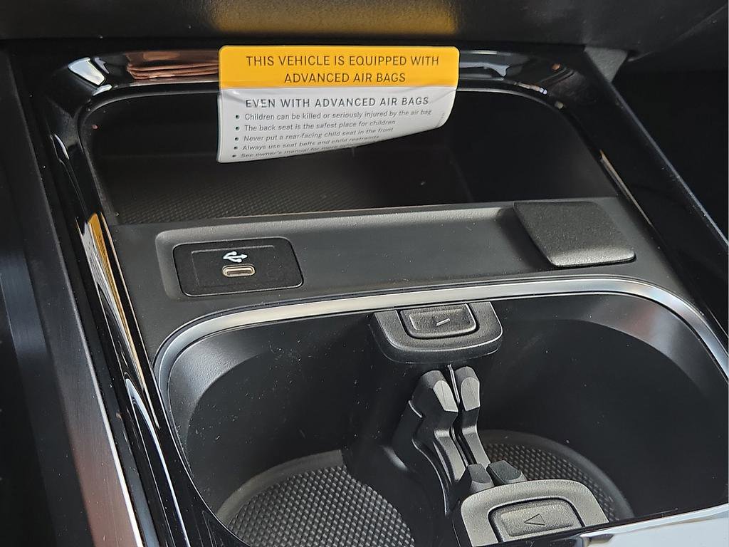 New 2026 Mercedes-Benz GLB 250 image 21