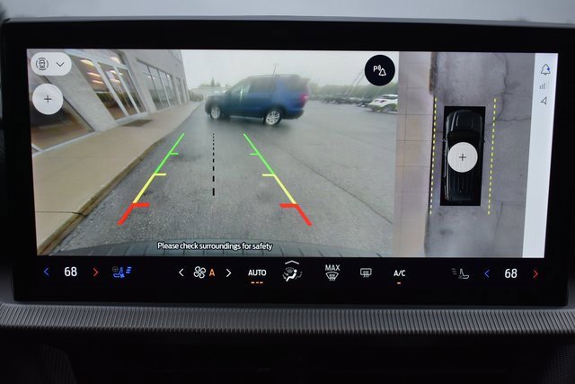 Used 2025 Ford Explorer ST image 28