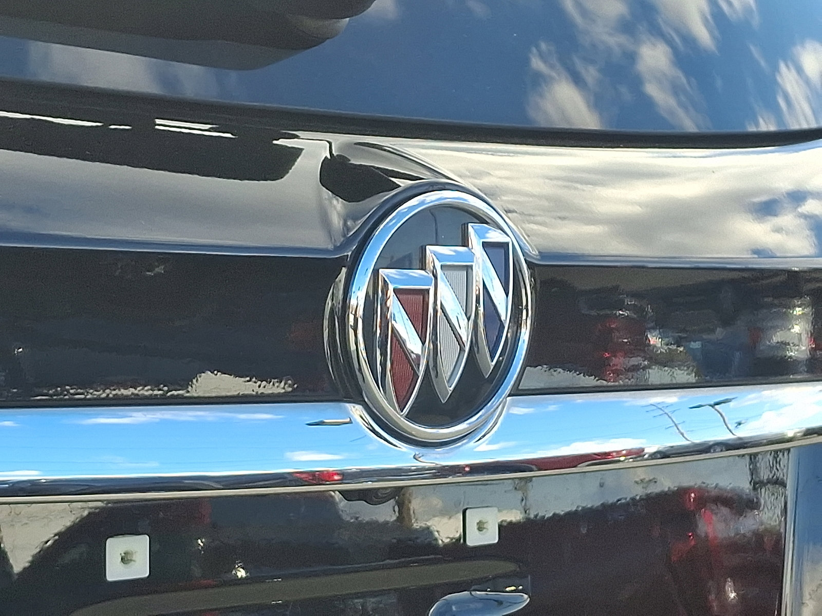 Certified 2022 Buick Encore Preferred image 30