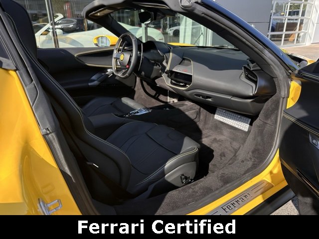 Used 2022 Ferrari SF90 Spider image 34