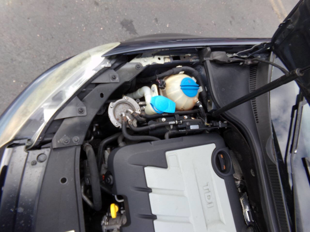 Used 2013 Volkswagen Golf TDI image 46