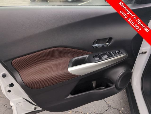 Used 2020 Nissan Kicks SR image 14