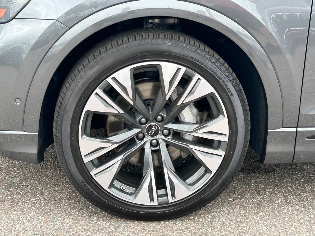 New 2026 Audi Q8 Premium Plus AWD/4WD image 40