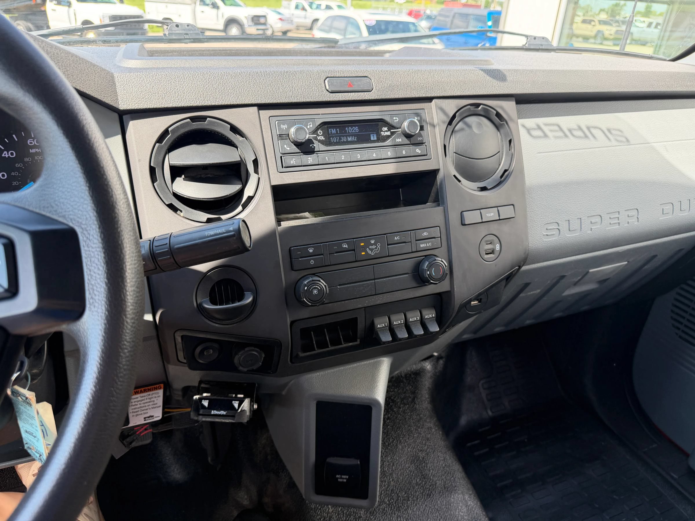 Used 2023 Ford F750 2WD Regular Cab Super Duty image 21