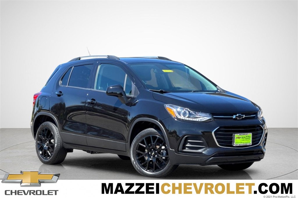 Used 2022 Chevrolet Trax LT w/ Midnight Edition