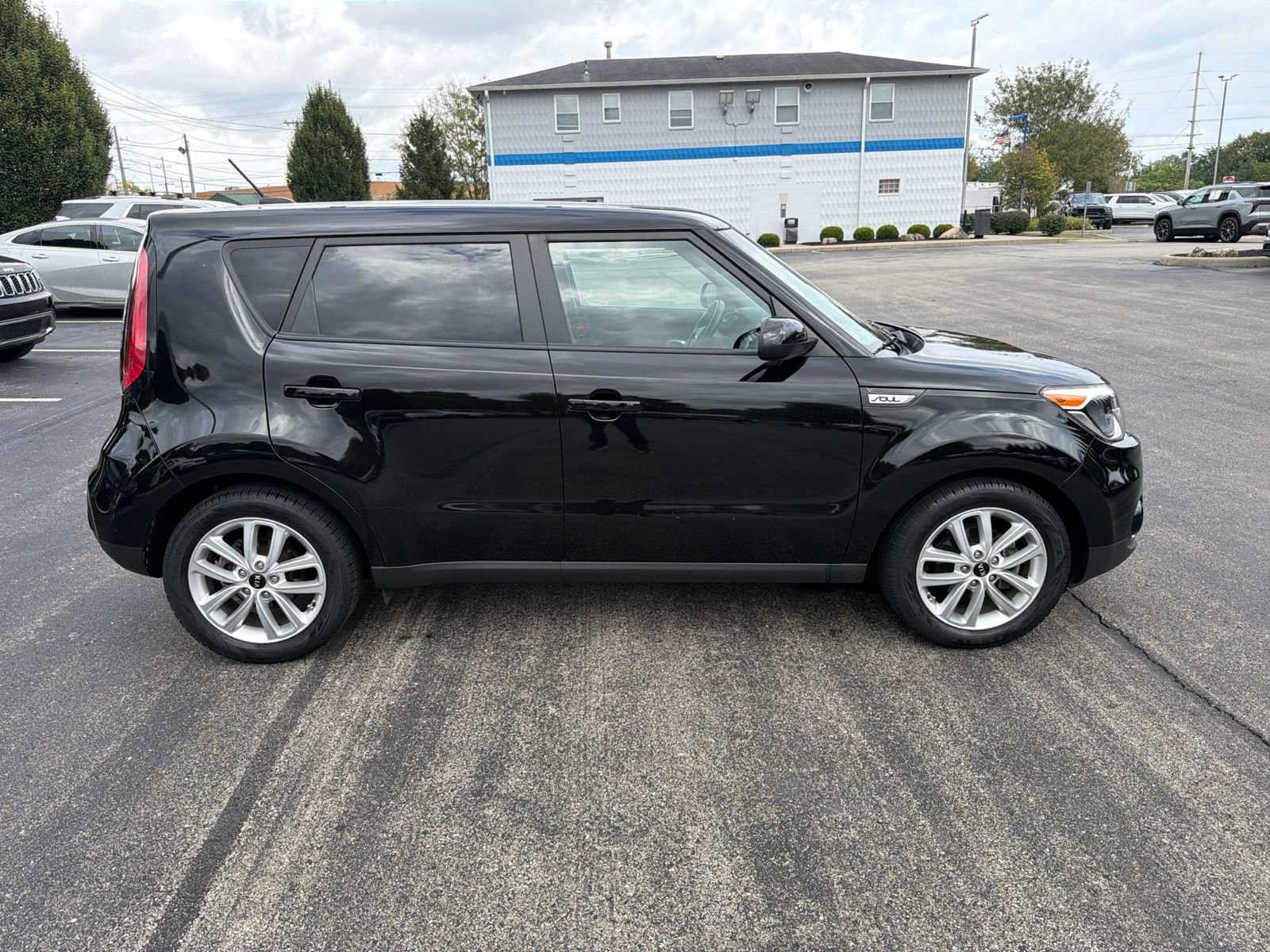 Used 2018 Kia Soul + FWD image 6