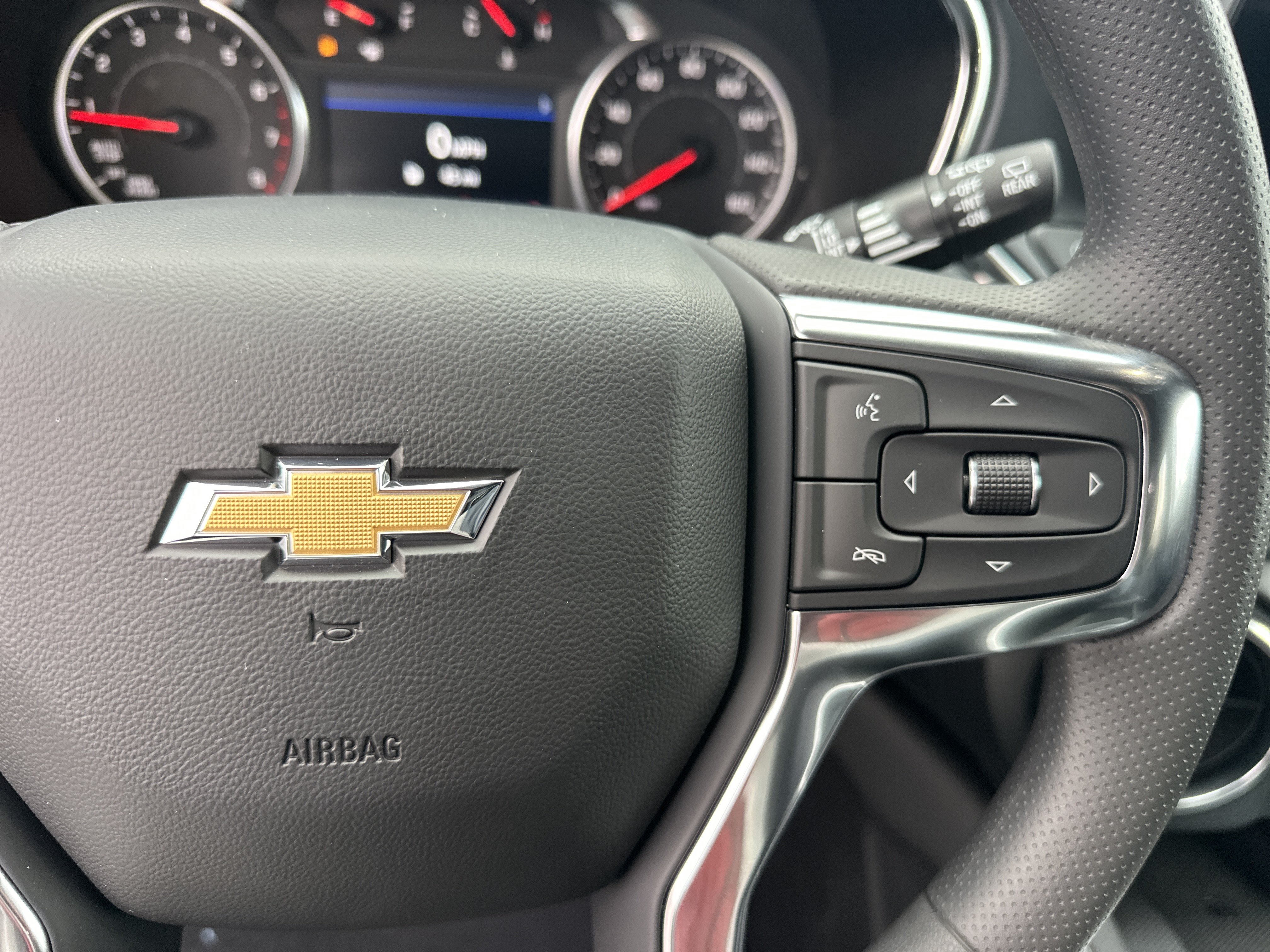 New 2026 Chevrolet Blazer LT w/ Convenience Package FWD image 27