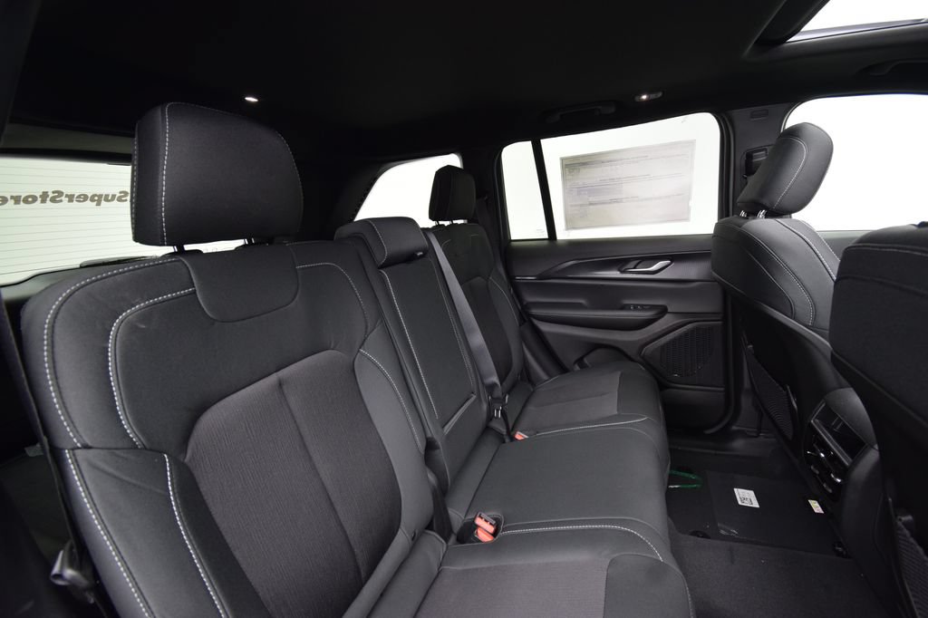 New 2026 Jeep Grand Cherokee Laredo X AWD/4WD image 20