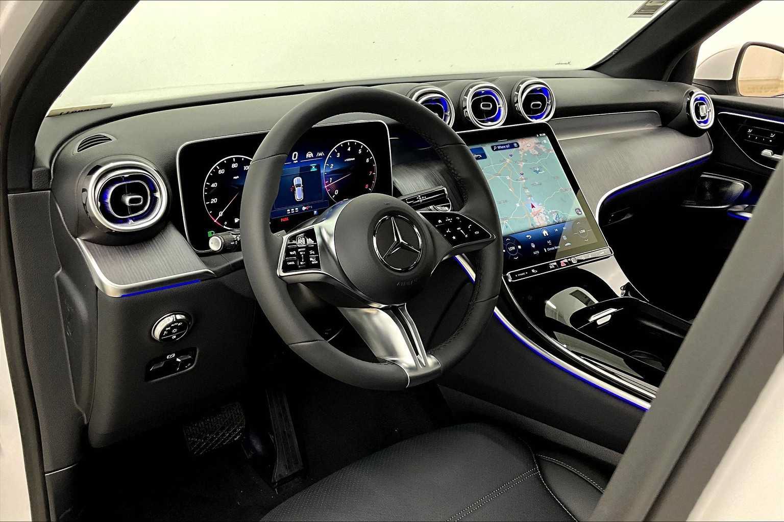 New 2025 Mercedes-Benz GLC 300 image 8