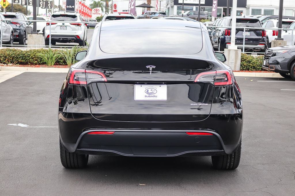 Used 2023 Tesla Model Y AWD image 6