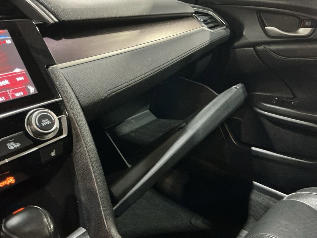 Used 2017 Honda Civic Touring image 29