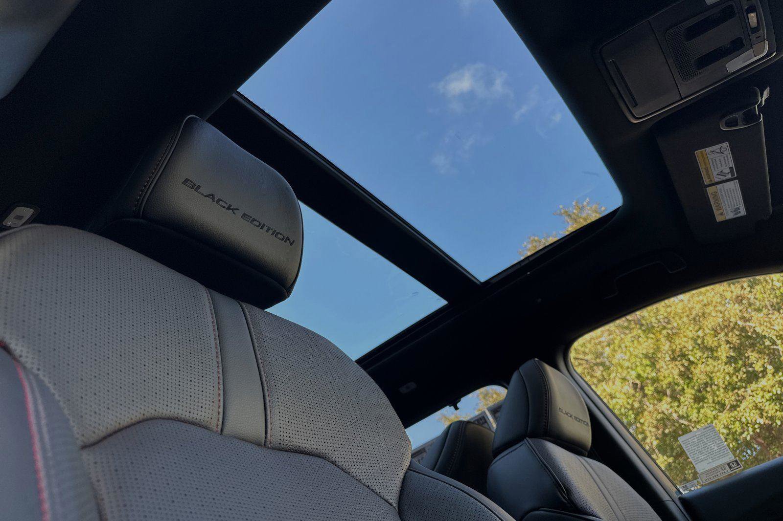 New 2025 Honda Pilot Black Edition image 15