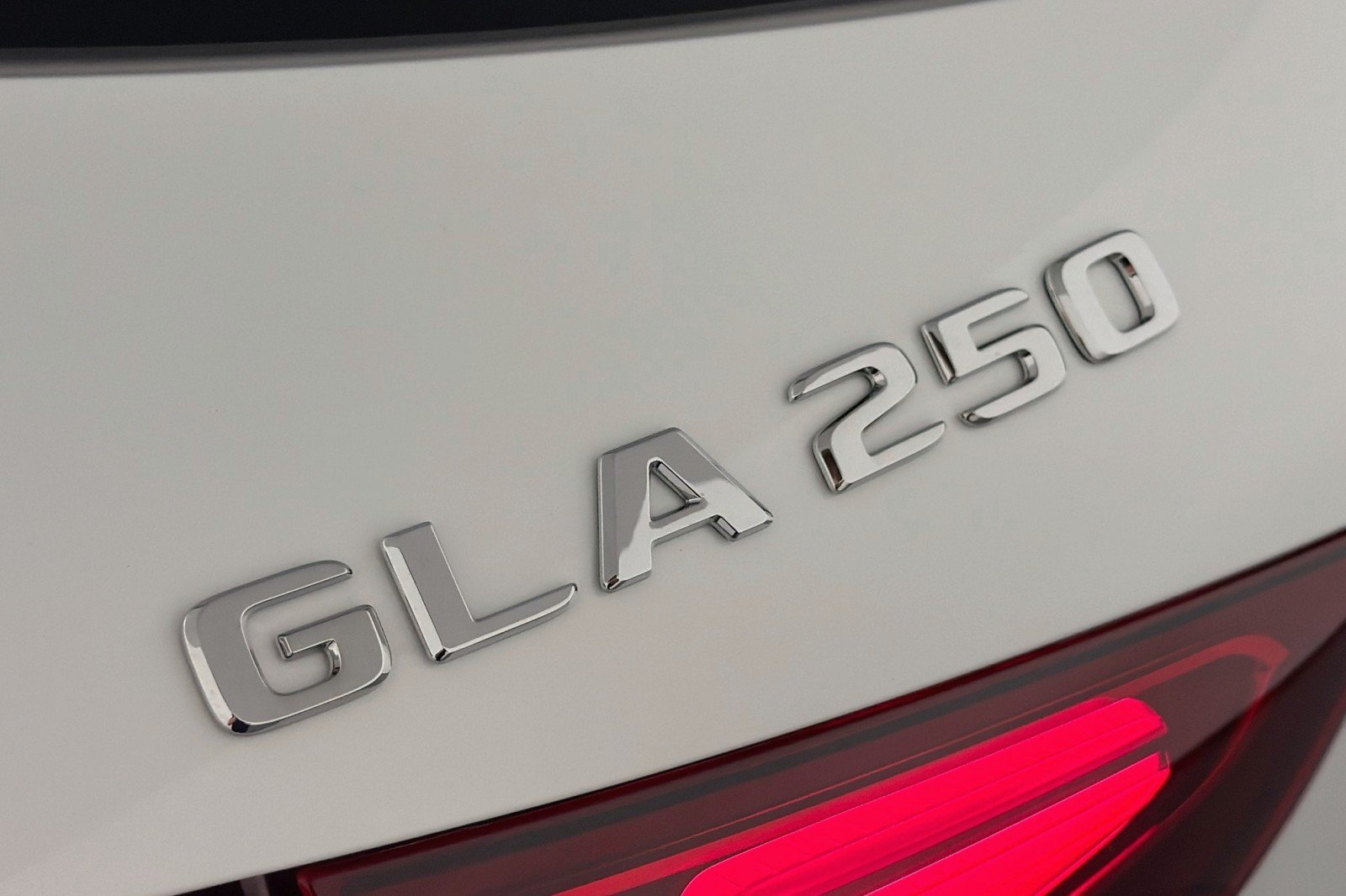 New 2026 Mercedes-Benz GLA 250 image 8