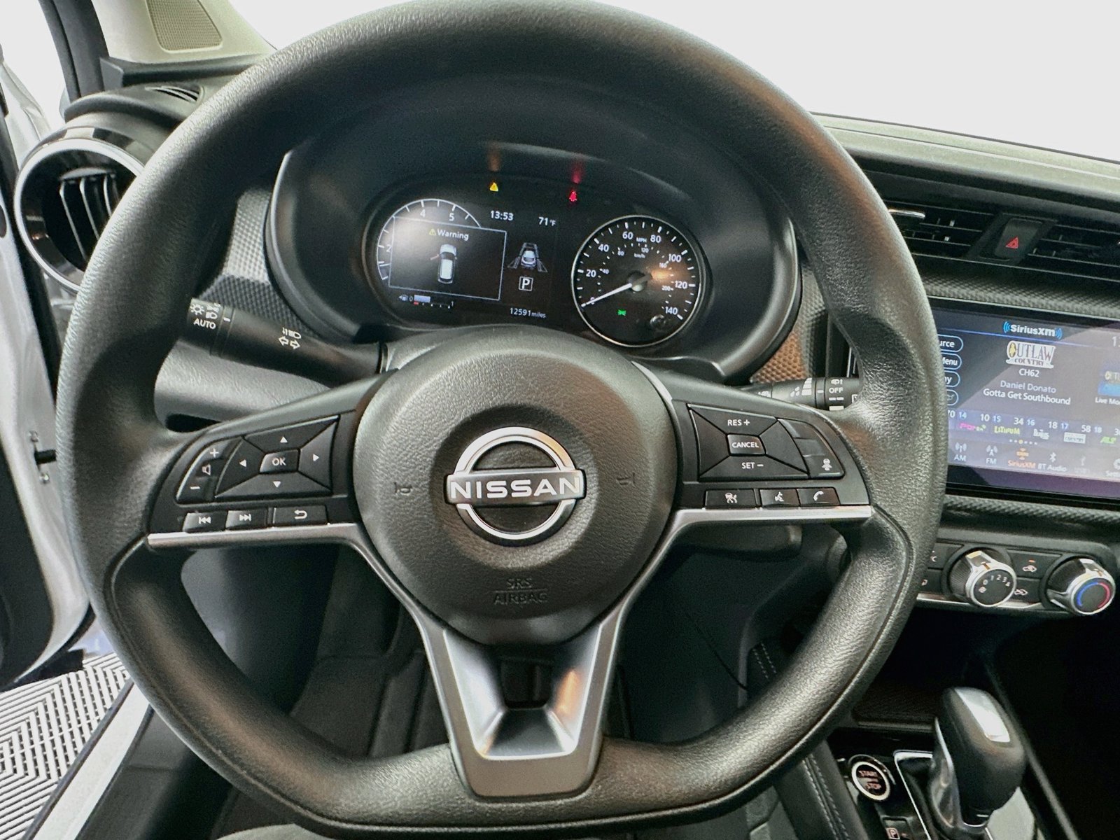 Used 2024 Nissan Kicks SV FWD image 10