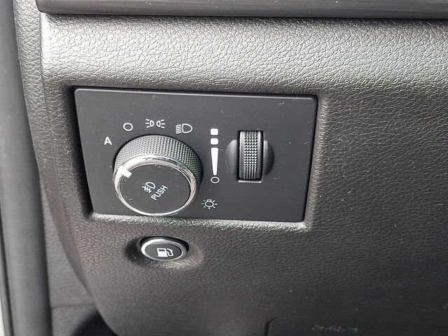 Certified 2021 Jeep Grand Cherokee Laredo X AWD/4WD image 24