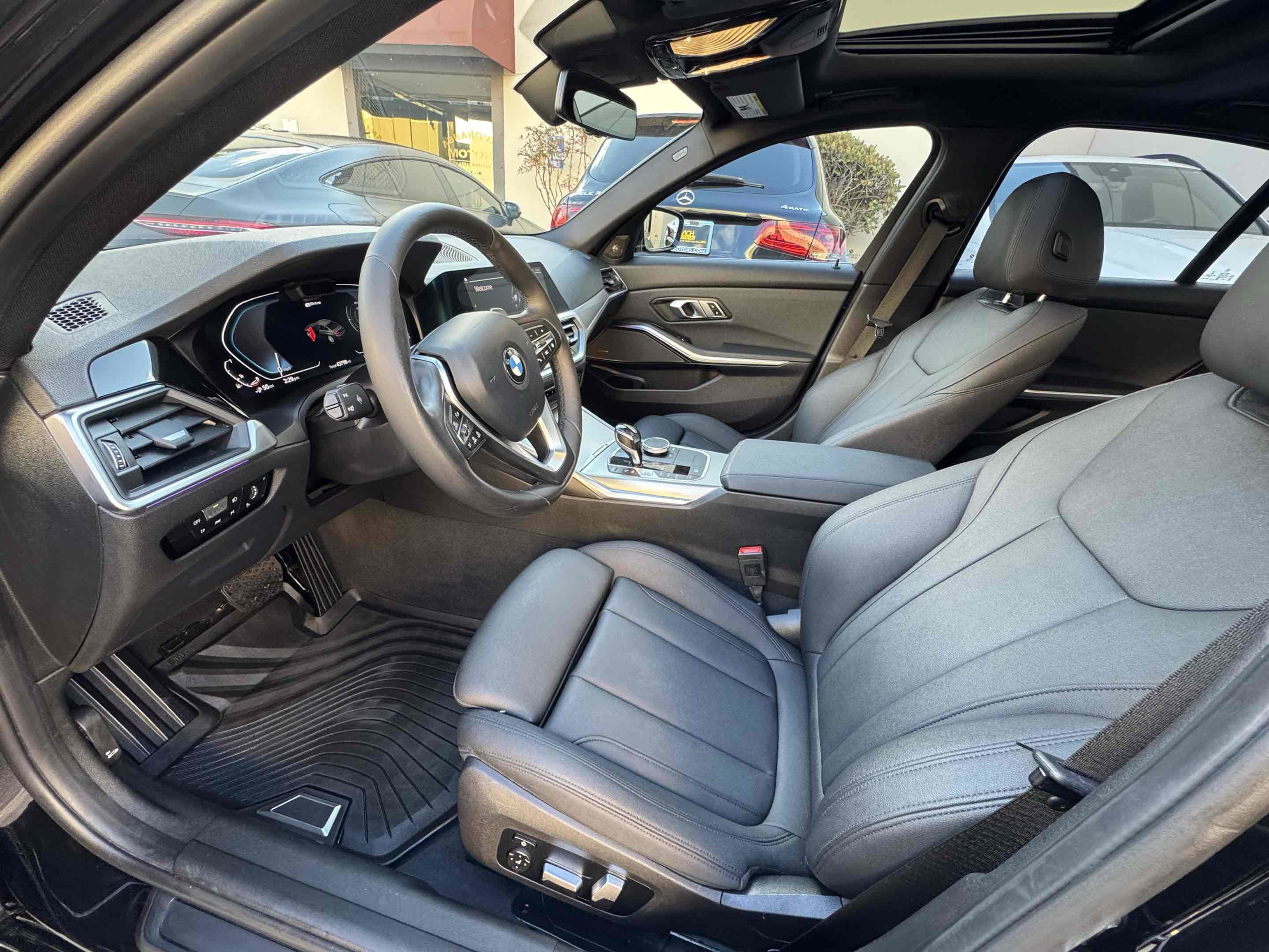 Used 2021 BMW 330e image 48