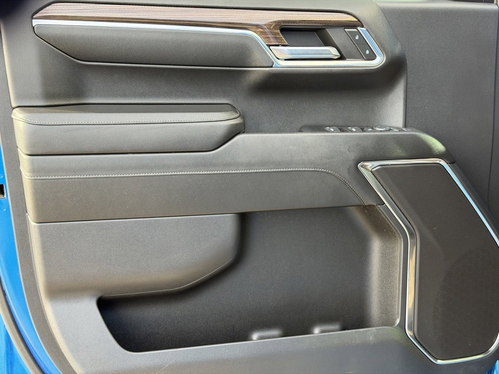 Used 2024 Chevrolet Silverado 1500 RST image 20