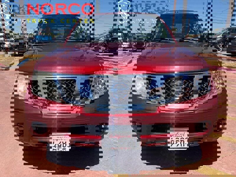 Used 2017 Nissan Frontier SV image 3