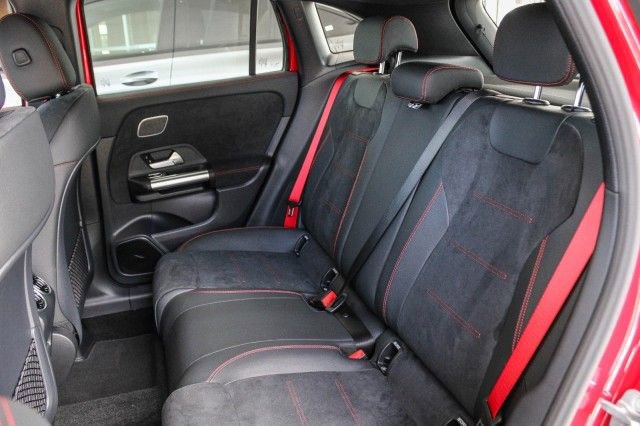 New 2025 Mercedes-Benz GLA 35 AMG 4MATIC image 18